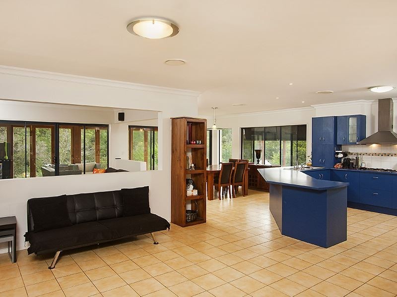 24 Garfield Terrace, Everton Hills QLD 4053