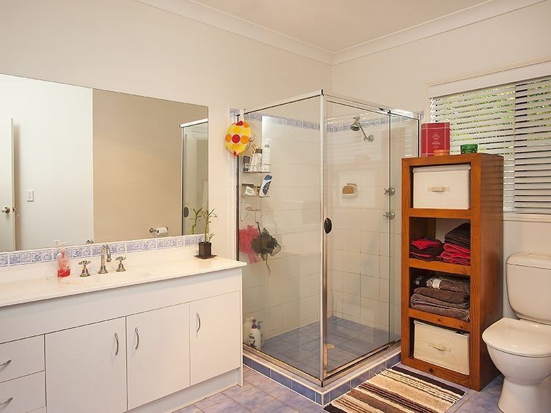 24 Garfield Terrace, Everton Hills QLD 4053