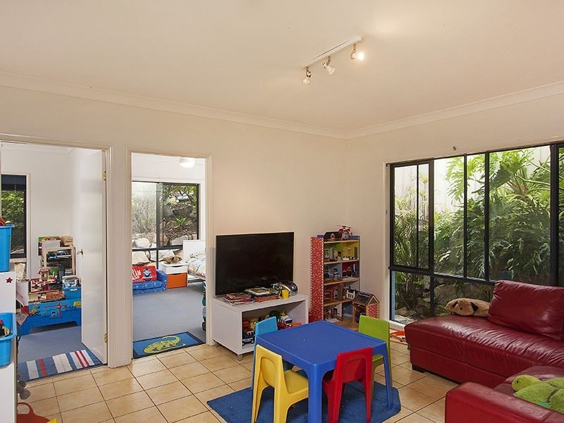 24 Garfield Terrace, Everton Hills QLD 4053