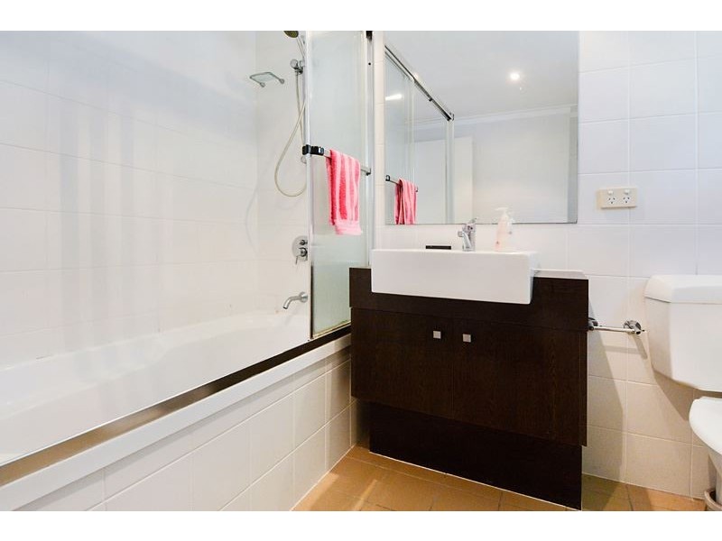 6/98 Racecourse Road, Ascot QLD 4007