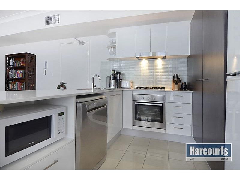 63/32 Agnes Street, Albion QLD 4010
