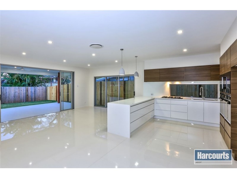 12 Grant Street, Hendra QLD 4011