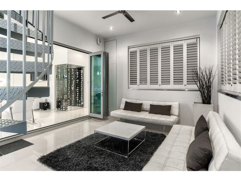 3 Crescent Road, Hamilton QLD 4007