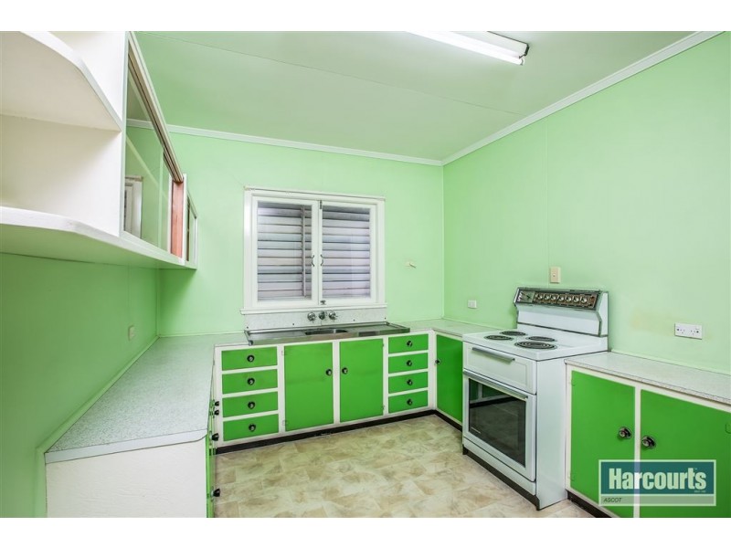 20 Winchester Street, Hamilton QLD 4007