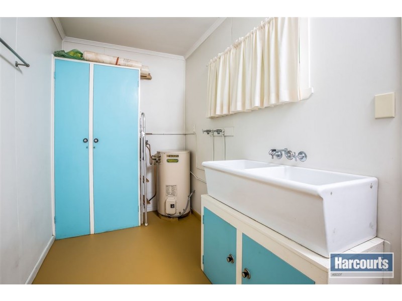 20 Winchester Street, Hamilton QLD 4007