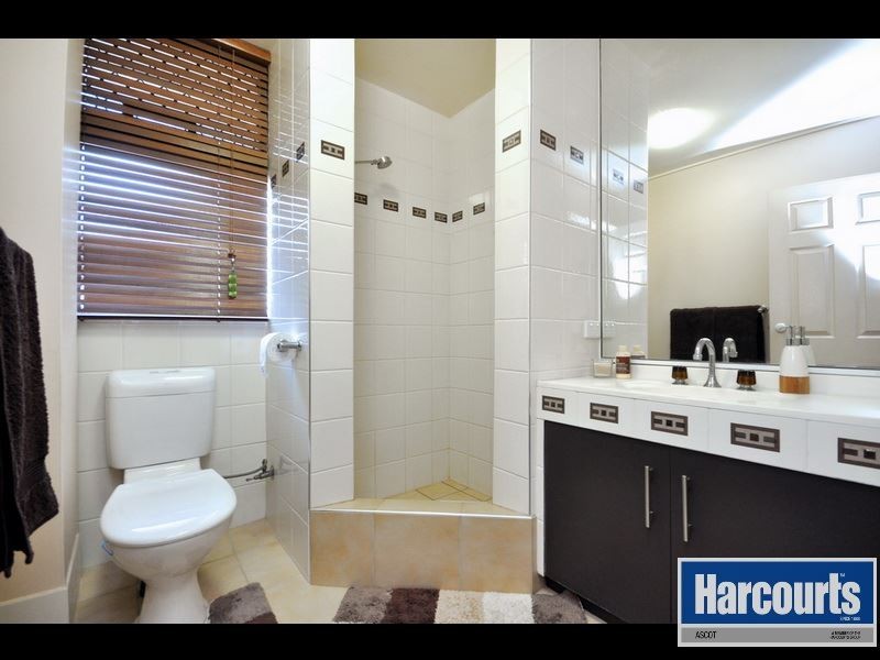 17/256 Kingsford Smith Drive, Hamilton QLD 4007