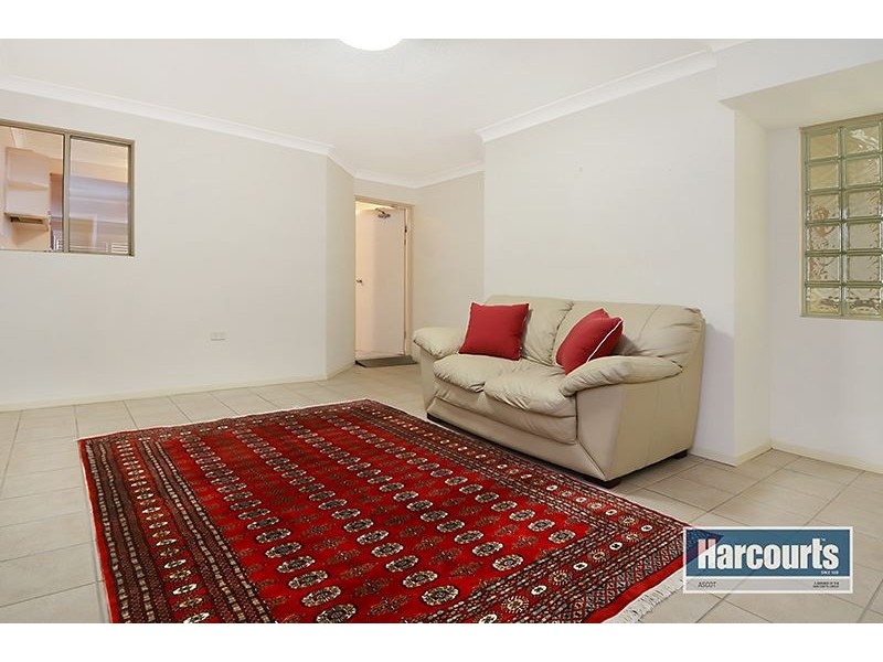 2/102 Racecourse Road, Ascot QLD 4007