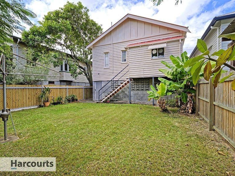 50 Nudgee Road, Hamilton QLD 4007