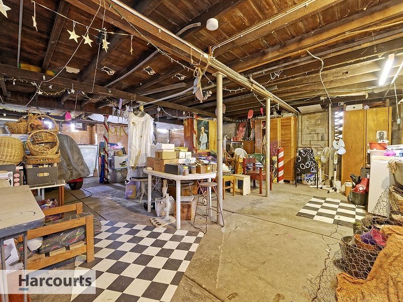 50 Nudgee Road, Hamilton QLD 4007