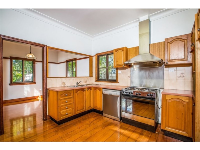 9 Dobson Street, Ascot QLD 4007