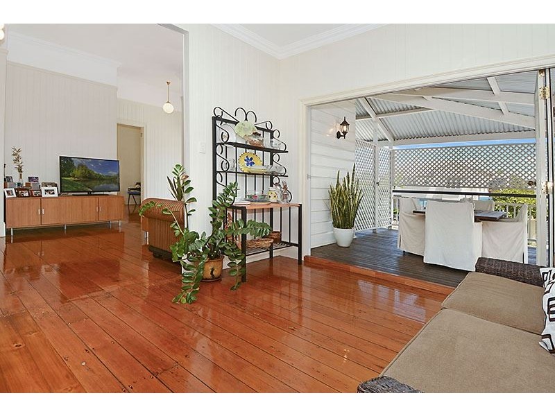 41 Winchester Street, Hamilton QLD 4007