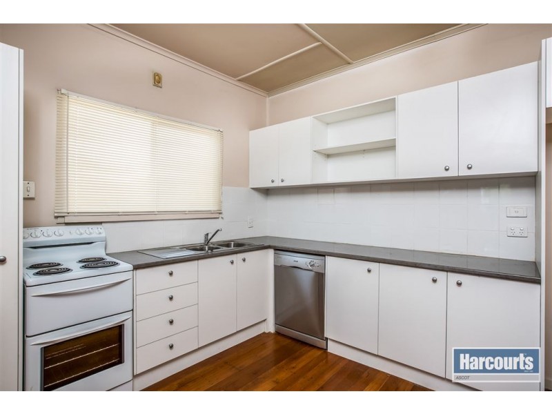 811 Nudgee Road, Northgate QLD 4013