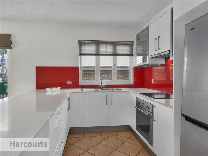 2/136 Kingsford Smith Drive, Hamilton QLD 4007