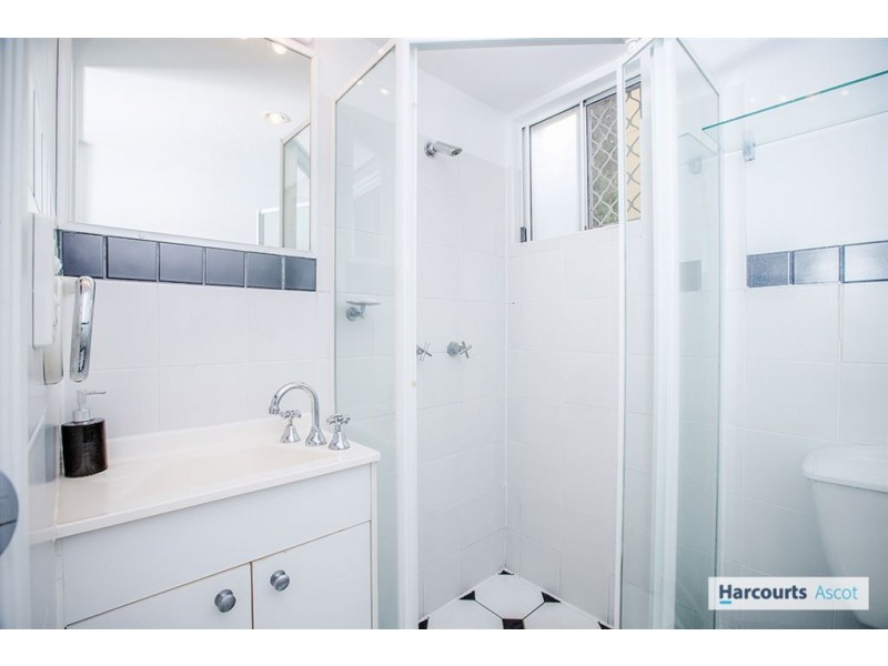 2/79 Dobson Street, Ascot QLD 4007