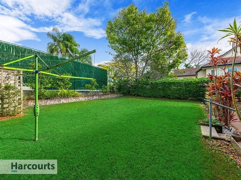 29B London Road, Clayfield QLD 4011