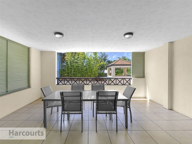 2/49 Racecourse Road, Hamilton QLD 4007