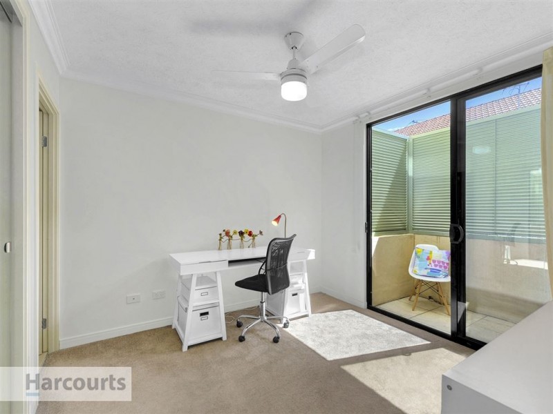 2/49 Racecourse Road, Hamilton QLD 4007