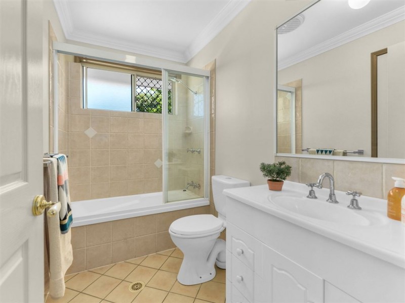 4/129 Franz Road, Clayfield QLD 4011