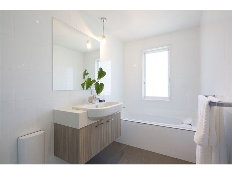 8/90 Lamington Ave, Ascot QLD 4007