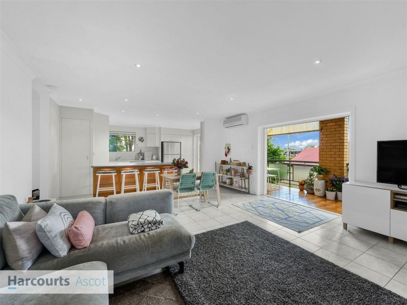 4/293 Lancaster Road, Ascot QLD 4007