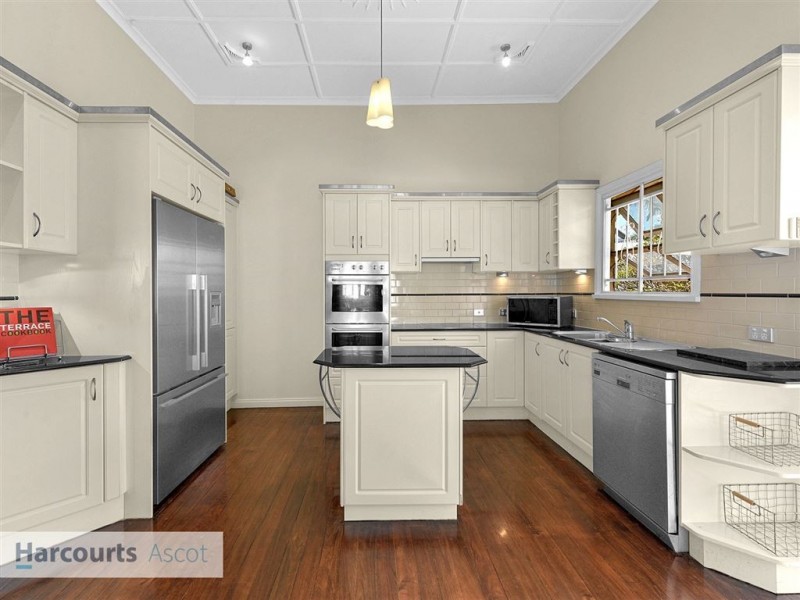 96 Bayview Terrace, Clayfield QLD 4011