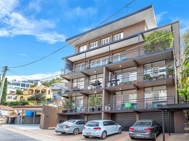 2/21 Arran Avenue, Hamilton QLD 4007