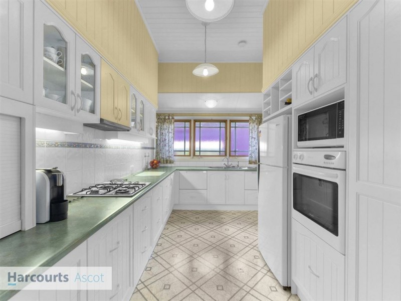 7 Jackson Street, Clayfield QLD 4011