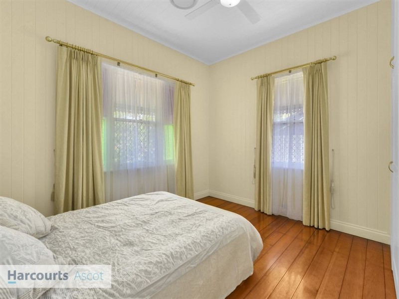 7 Jackson Street, Clayfield QLD 4011