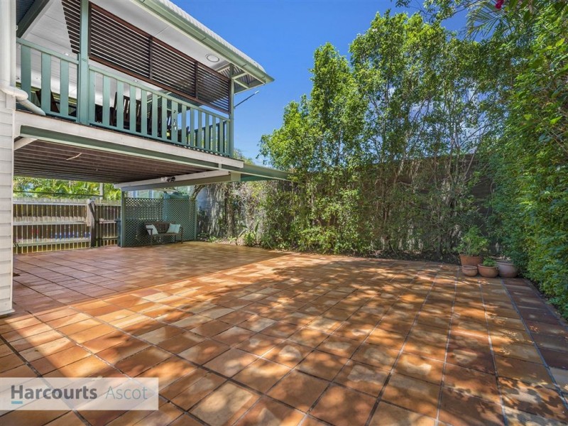 7 Jackson Street, Clayfield QLD 4011