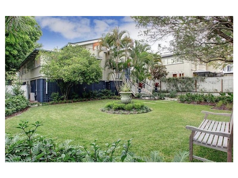 16 Childs Street, Clayfield QLD 4011