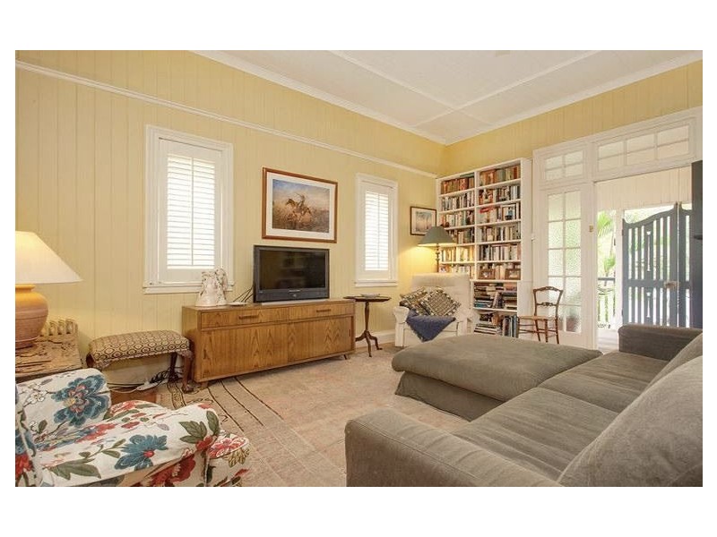 16 Childs Street, Clayfield QLD 4011