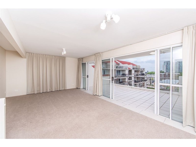 17/17 Whyenbah Street, Hamilton QLD 4007