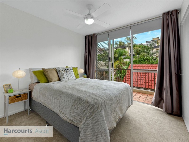 21/17 Whyenbah Street, Hamilton QLD 4007