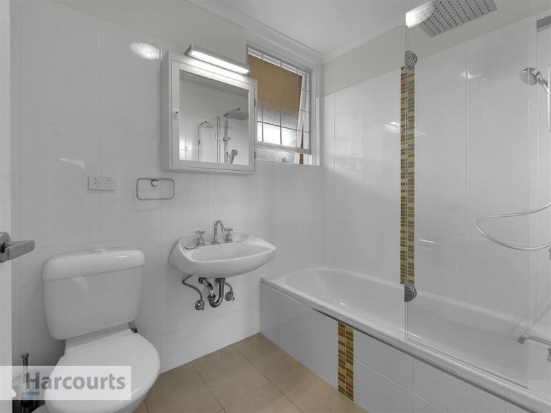 35 Langside Road, Hamilton QLD 4007