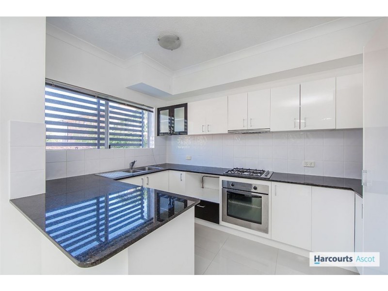 4/654 Kingsford Smith Drive, Hamilton QLD 4007