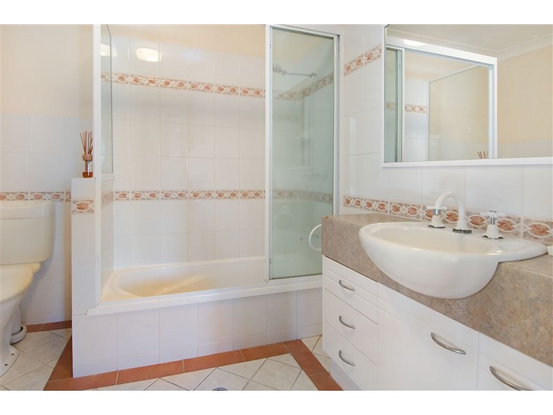 11 Tufnell Road, Nundah QLD 4012