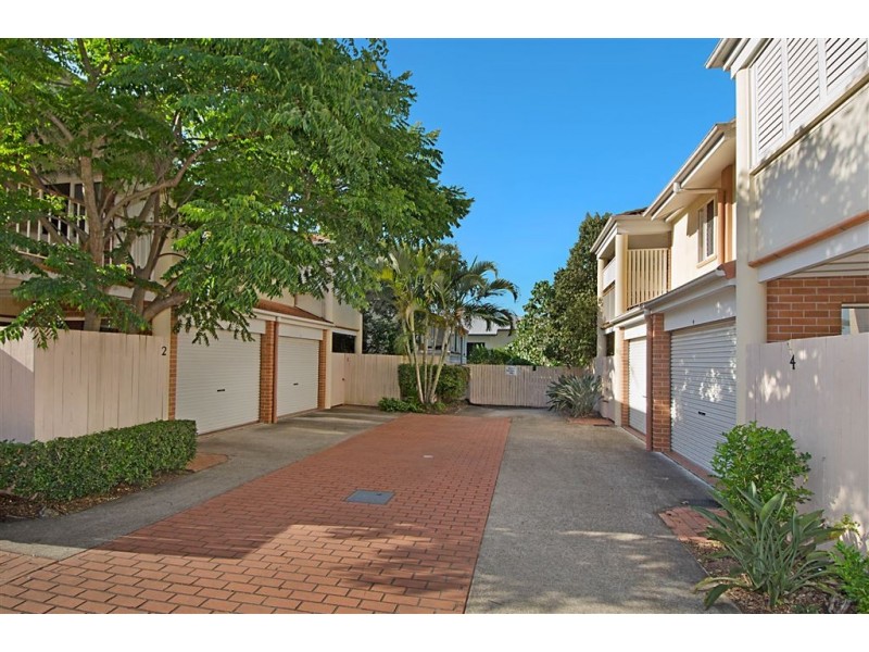 11 Tufnell Road, Nundah QLD 4012