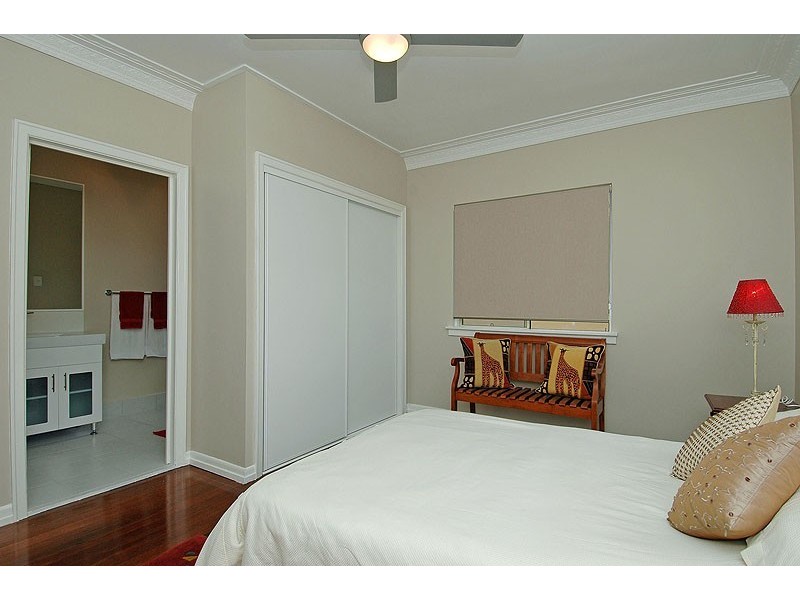 35 Olive Street, Hendra QLD 4011