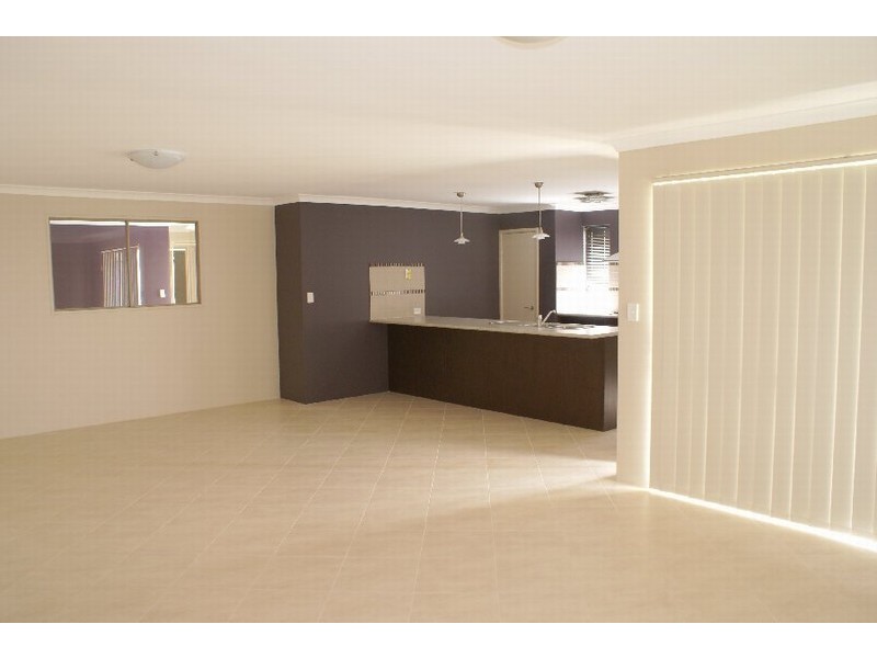 65 The Boulevard, Australind WA 6233