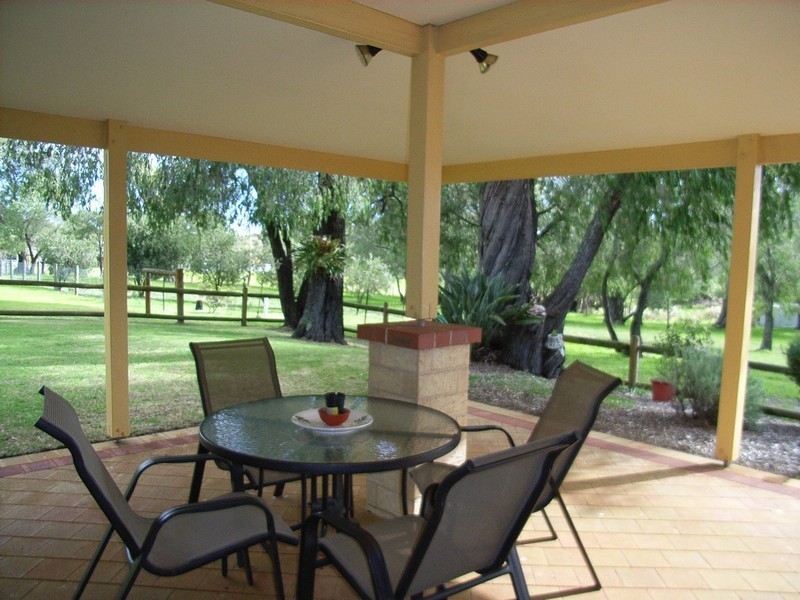 237 Harold Douglas Drive, Dardanup WA 6236