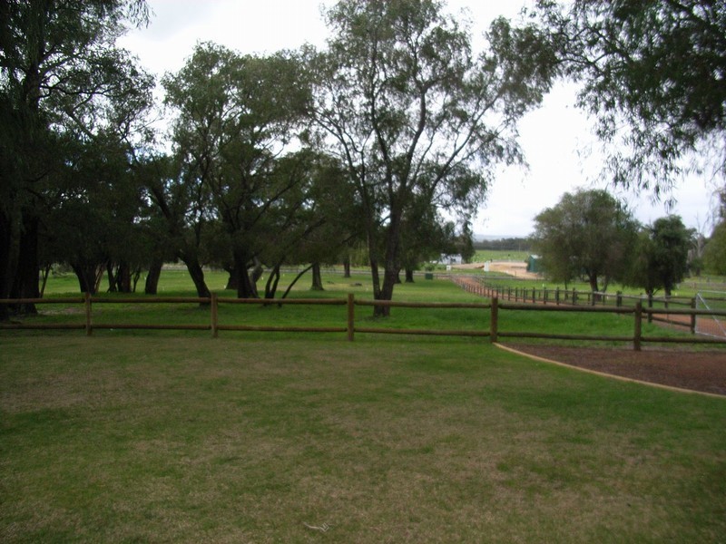 237 Harold Douglas Drive, Dardanup WA 6236