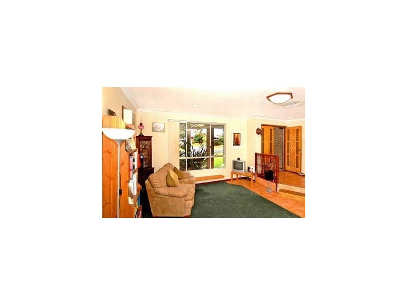 12 Wickham Way, Australind WA 6233