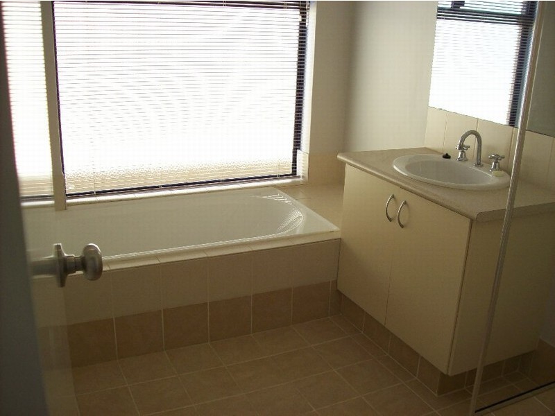 9 Sheriff Fairway, Dalyellup WA 6230