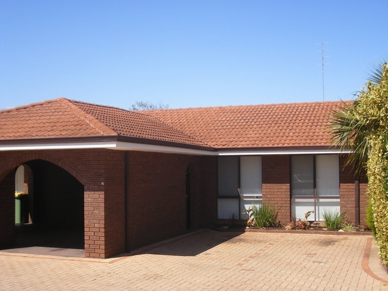 2/41-43 Minninup Road, South Bunbury WA 6230