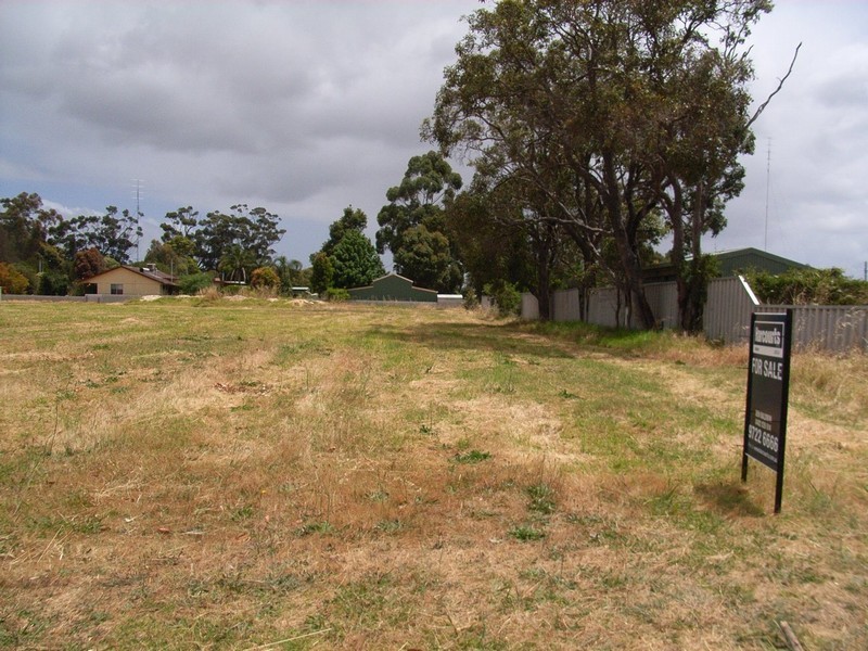 1 Clarke Street, Burekup WA 6227