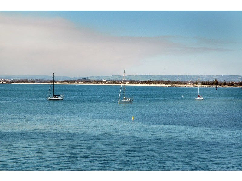 25/18 Bonnefoi Bvd, Bunbury WA 6230