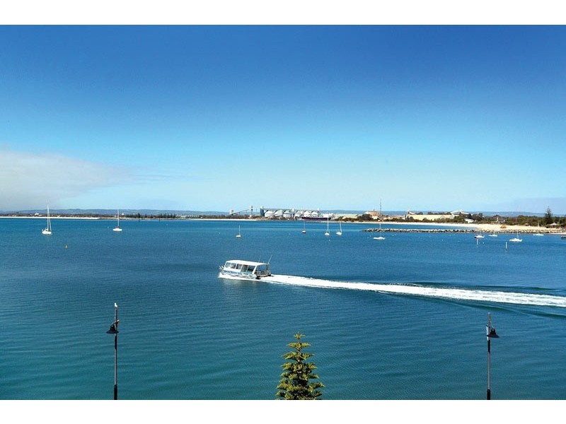 25/18 Bonnefoi Bvd, Bunbury WA 6230