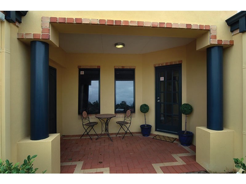 35 Somerville Drive, College Grove WA 6230