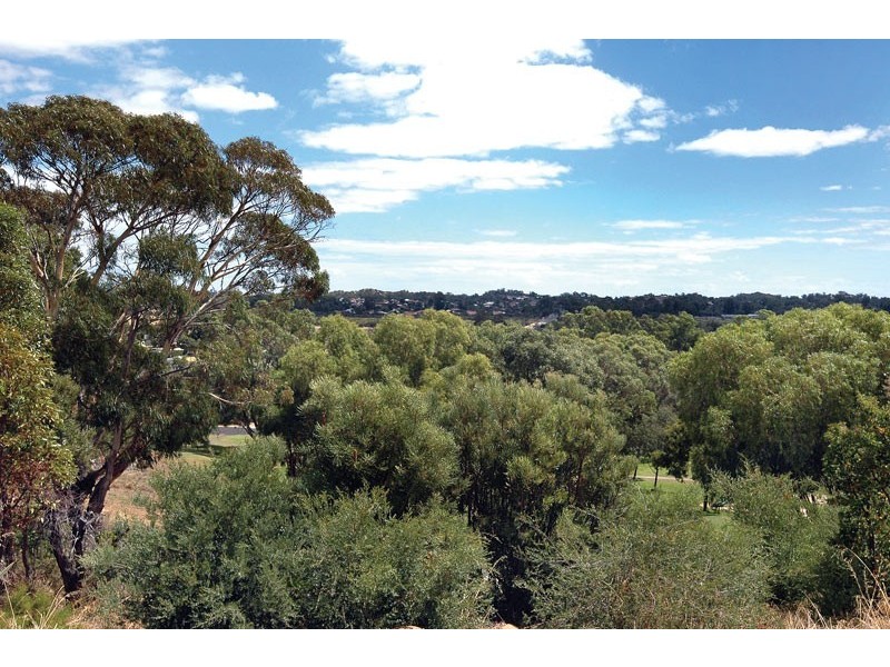 23 Winthrop Avenue, College Grove WA 6230