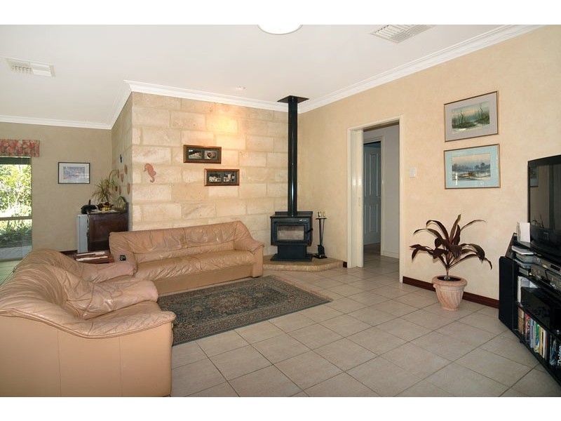 40 Tributary Place, Leschenault WA 6233